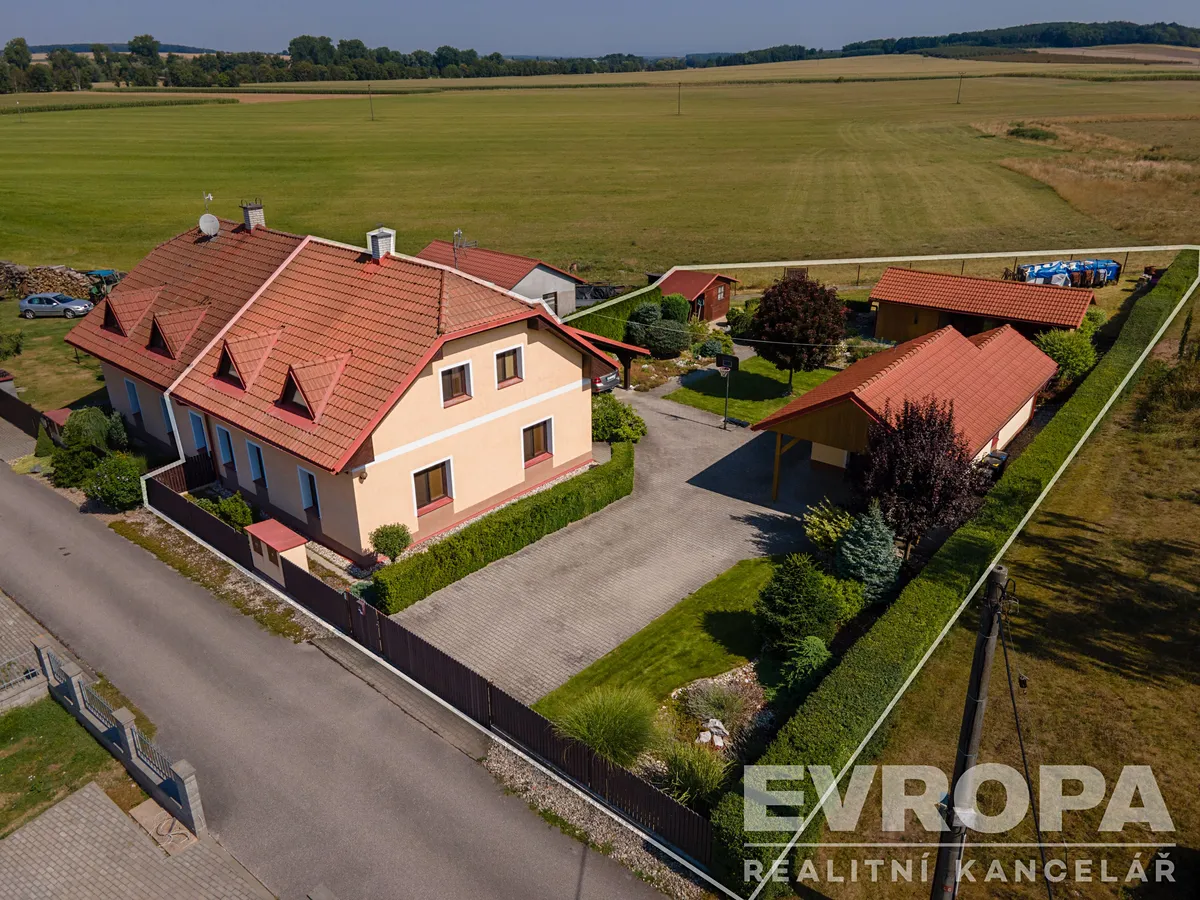 Prodej rodinného domu 155 m², pozemek 1058 m²